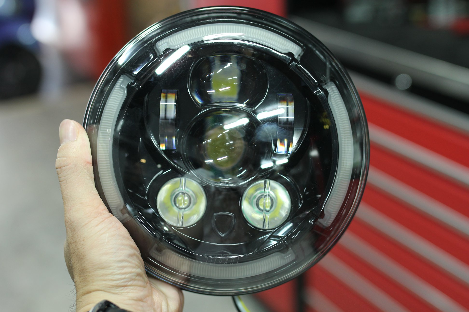 Tun - Chóa đèn led pha cho Ducati Scrambler