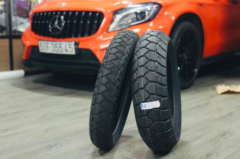 Michelin 90/90-21 & 150/70-18 Honda Transalp 750 Anakee Advanture