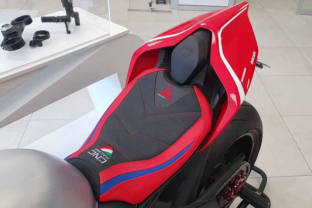 CNC Racing - Seat cover for Ducati V4/Streetfighter V4 Moto GP