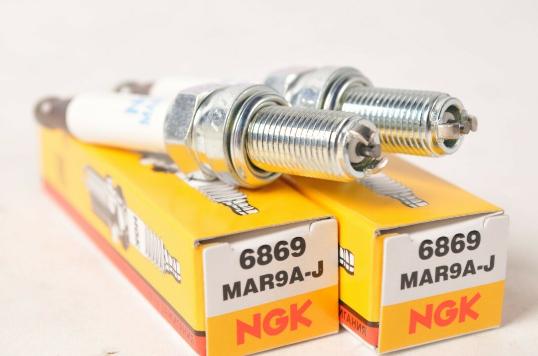 NGK - Bugi Ducati M821/Hyper( 6869 MAR9A-J)